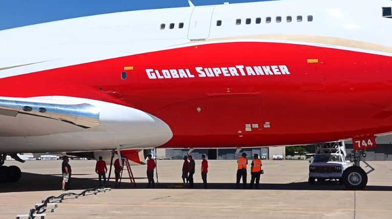 Supertank 5d289fe37a5ea