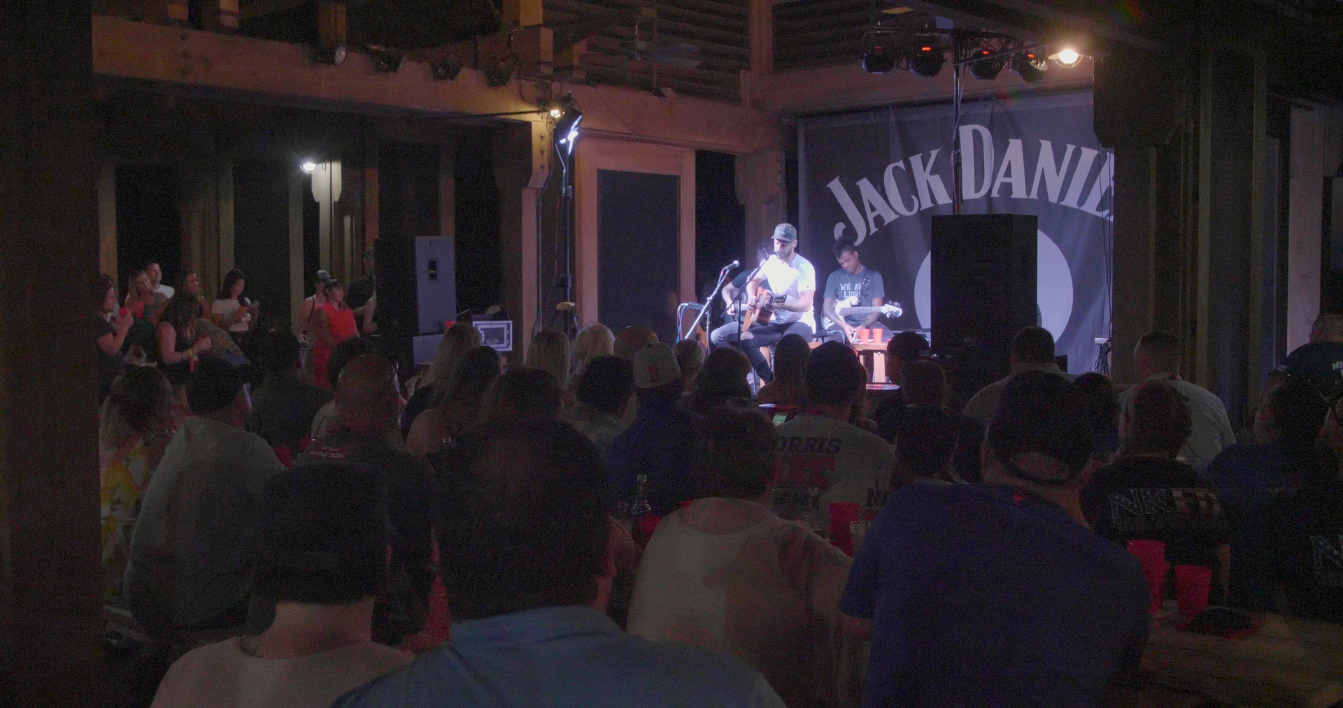 Chase Rice 5d1bb1a3810e1