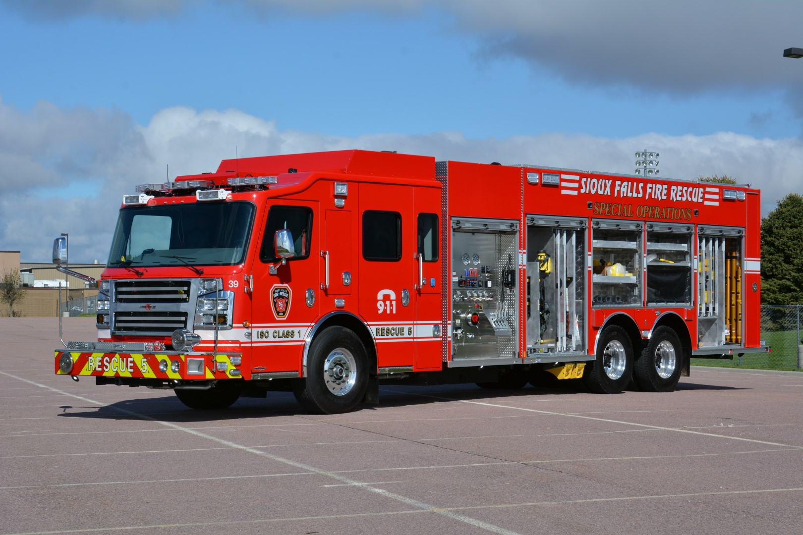 Sioux Falls, SD, Fire Rescue Gets Special Operations Rescue Pumper