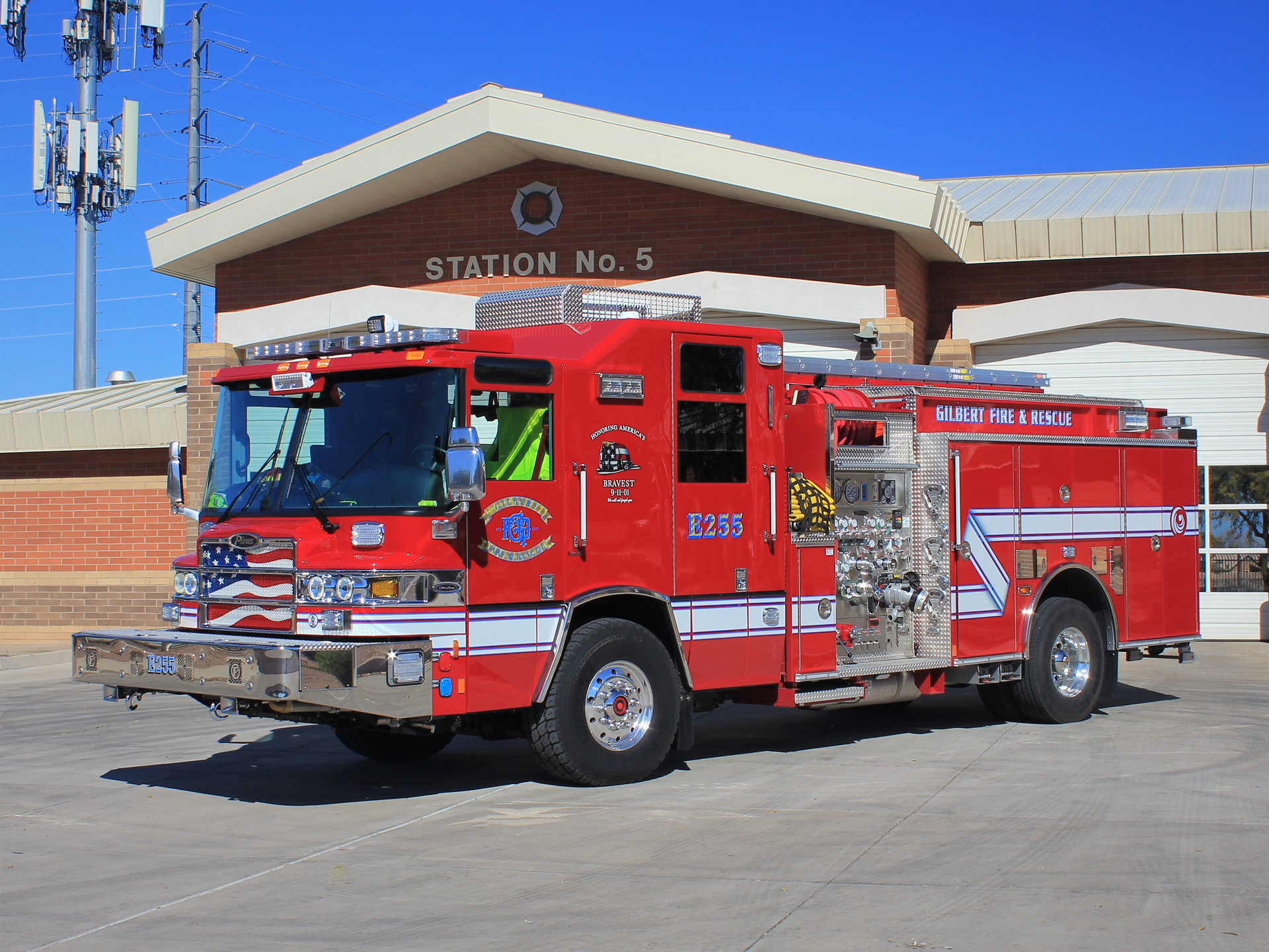 Gil E255 2018 Pierce Quantum 2000gpm 500gwt 30gft (1)