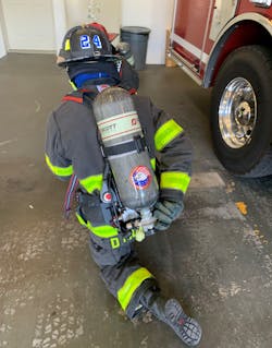 No other feeling on the fireground is worse than a collapsing facepiece with zero airflow from it. Prepare for this emergency by checking the regulator and emergency bypass to ensure they are in the proper positions. This initial effort should be accomplished while using the other hand to reach back and ensure the valve is completely open. No other feeling on the fireground is worse than a collapsing facepiece with zero airflow from it. Prepare for this emergency by checking the regulator and emergency bypass to ensure they are in the proper positions. This initial effort should be accomplished while using the other hand to reach back and ensure the valve is completely open.