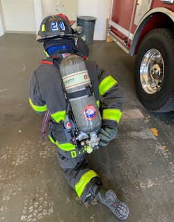 No other feeling on the fireground is worse than a collapsing facepiece with zero airflow from it. Prepare for this emergency by checking the regulator and emergency bypass to ensure they are in the proper positions. This initial effort should be accomplished while using the other hand to reach back and ensure the valve is completely open. No other feeling on the fireground is worse than a collapsing facepiece with zero airflow from it. Prepare for this emergency by checking the regulator and emergency bypass to ensure they are in the proper positions. This initial effort should be accomplished while using the other hand to reach back and ensure the valve is completely open.