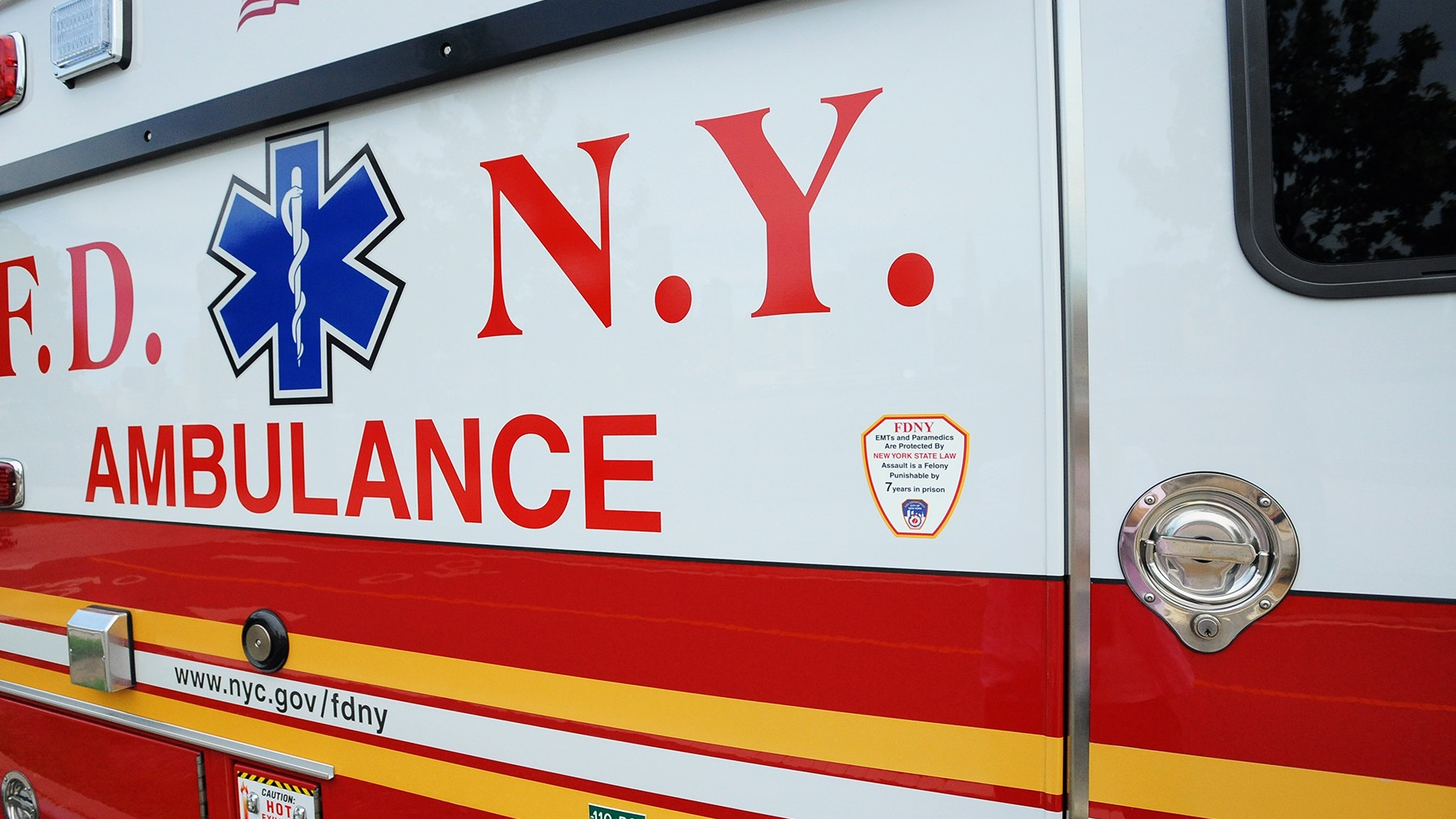 Fdny Ambulance Nyc 5daf61eb6eead