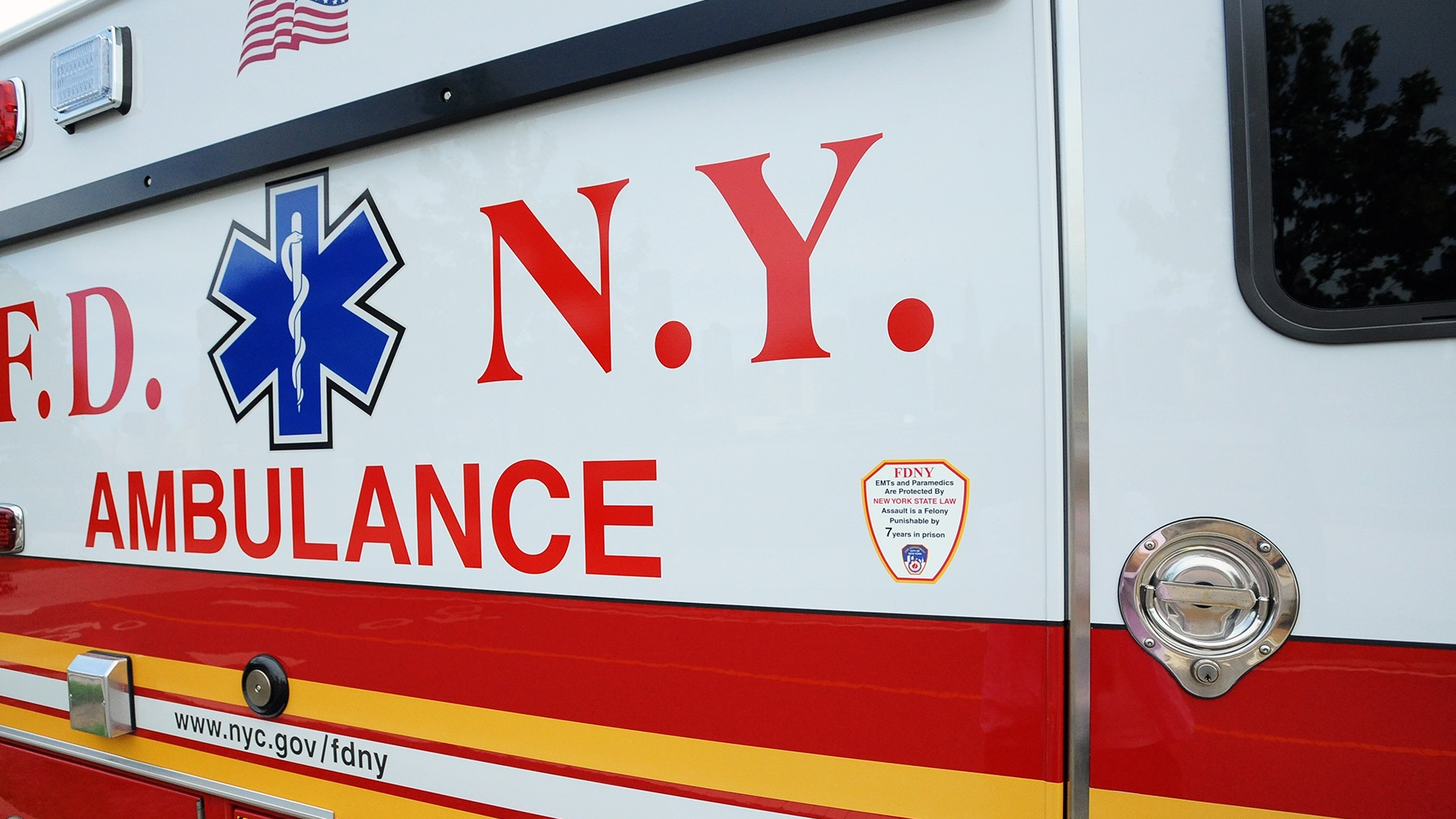 Fdny Ambulance Nyc 5db7078c6518d