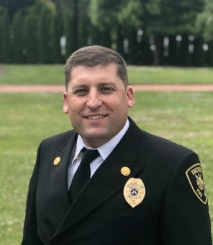 Kris Blume 5dc3582964c86