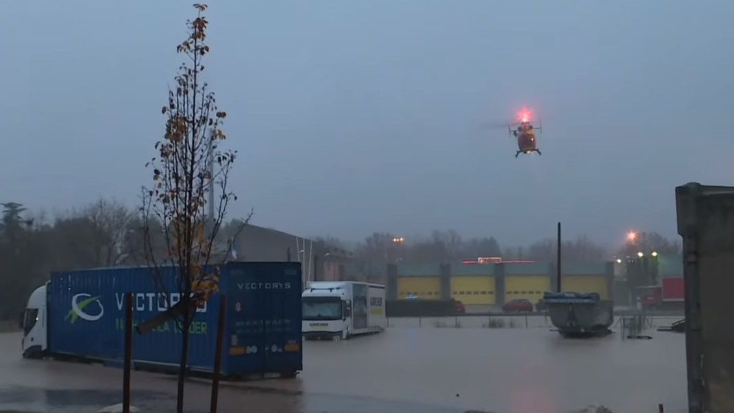 A firefighter, engineer and pilot died when a civilian fire service helicopter crashed in southern France on Monday.