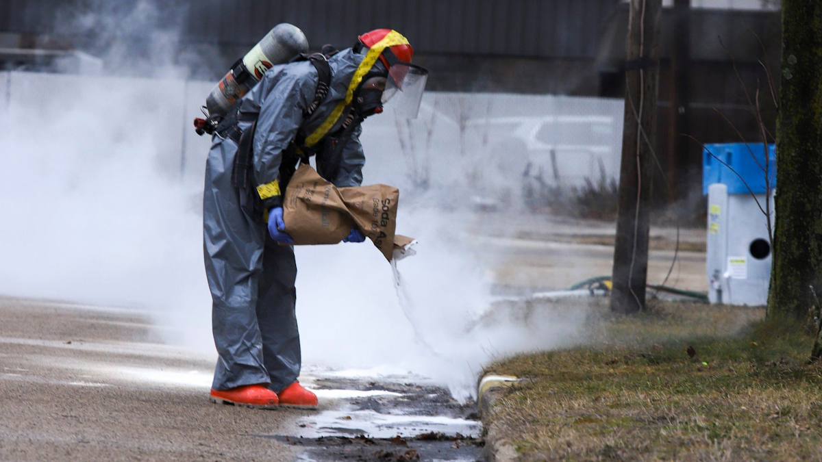 Muskegon Heights MI Firefighters Stop Sulfuric Acid Spill from Turning Deadly Firehouse