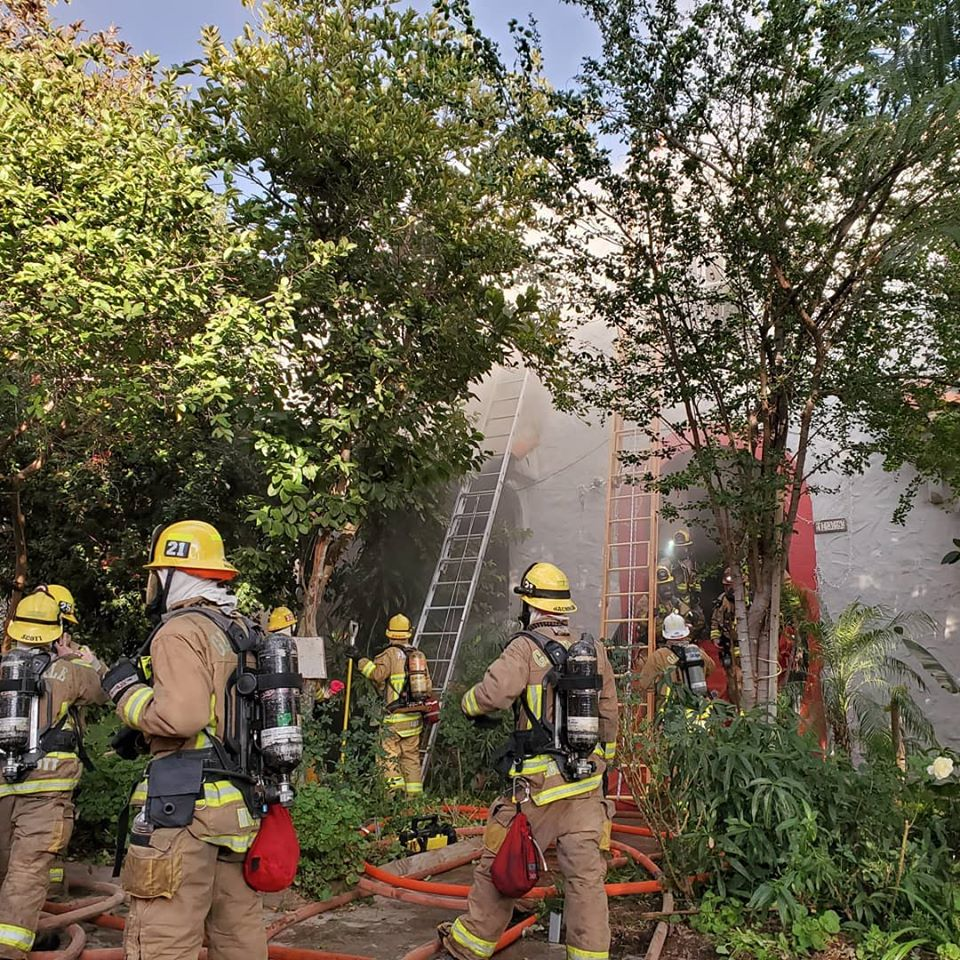 Six people were pulled rescued from this Glendale apartment building.