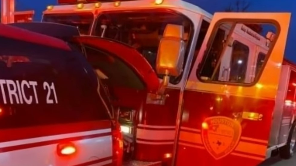 Houston Firefighter Pinned (tx)