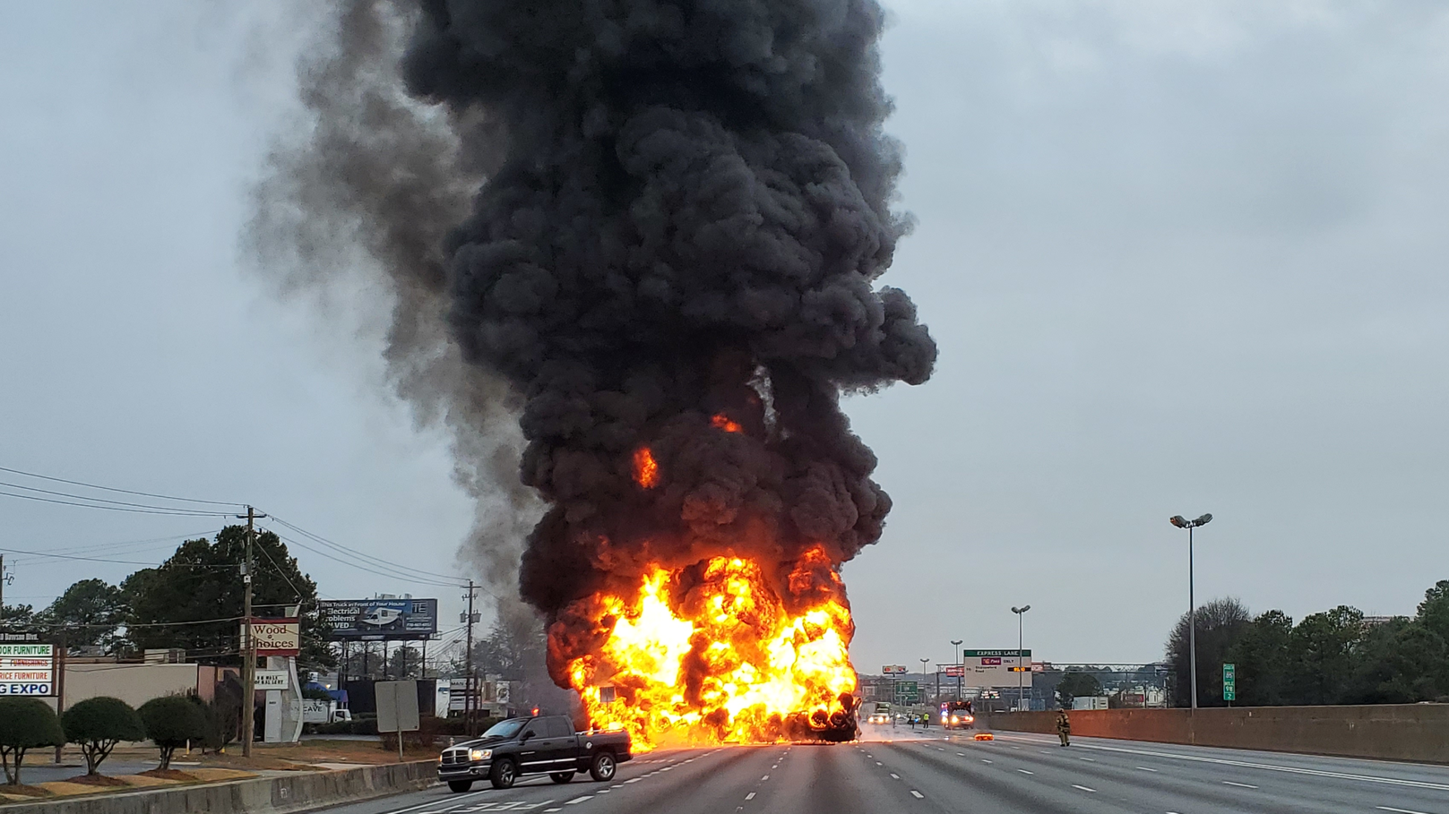 Oilfire 5e36df11104d1