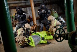 The MT94 is worn by FDNY&apos;s hazmat rapid-intervention team (HM R.I.T.) to respond to injured members of a mitigation team. The MT94 replaced the NFPA 1991 (Level A) for life-safety operations that require vapor-protective clothing for all units in the Hazmat Response Group.