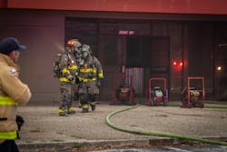 When you use fans in series, it is best to set them up so air flow from one doesn’t block the flow from another, which is why fans that are placed in a “V” shape in front of the opening are more efficient. When you use fans in series, it is best to set them up so air flow from one doesn’t block the flow from another, which is why fans that are placed in a “V” shape in front of the opening are more efficient.