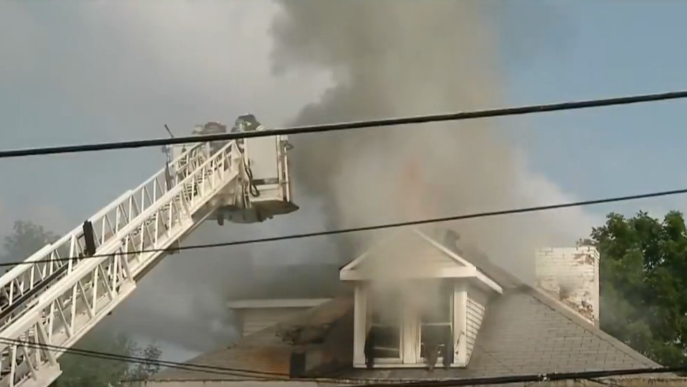 Bellevue, PA, firefighters battled a five-alarm blaze that broke out in a five-unit apartment house Friday.