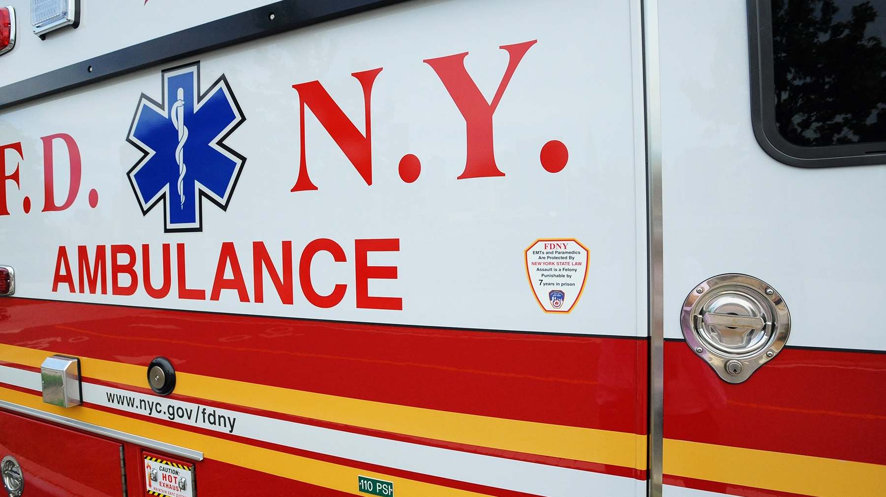 Fdny Ambulance Nyc 5f1a1ebae6c46