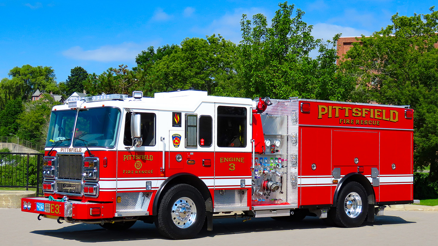 Pittsfield Fire Dept Apparatus Ma 5f04760121711