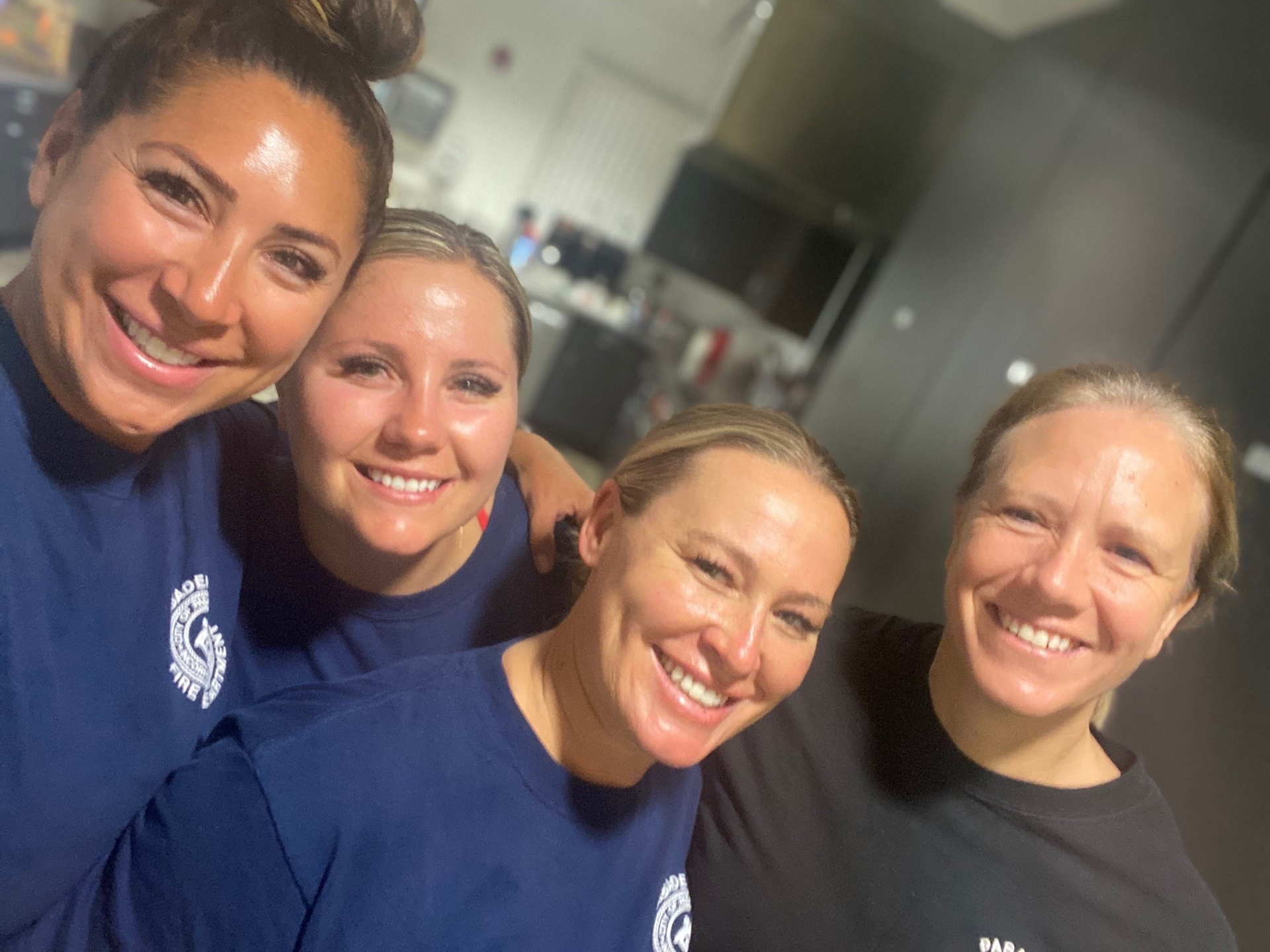 Scuttlebutt Pasadena All Female Engine 34 Ca 5ef36cafae58f 5f05ccc696447