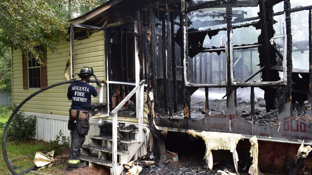 GA Firefighter Injured In Fatal House Blaze | Firehouse