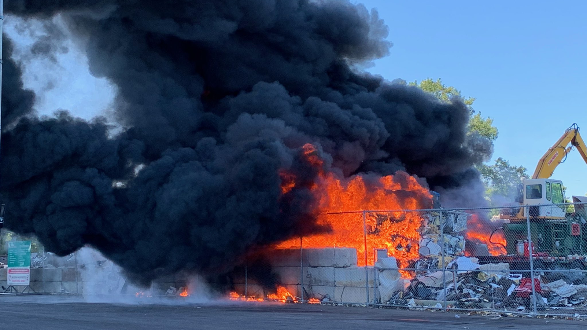 St Paul Debris Pile Fire (mn)