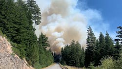 A firefighter was killed in a helicopter crash while conducting bucket drops to battle the White River Fire in Mt. Hood National Forest in Wasco County, OR, on Monday. A firefighter was killed in a helicopter crash while conducting bucket drops to battle the White River Fire in Mt. Hood National Forest in Wasco County, OR, on Monday.