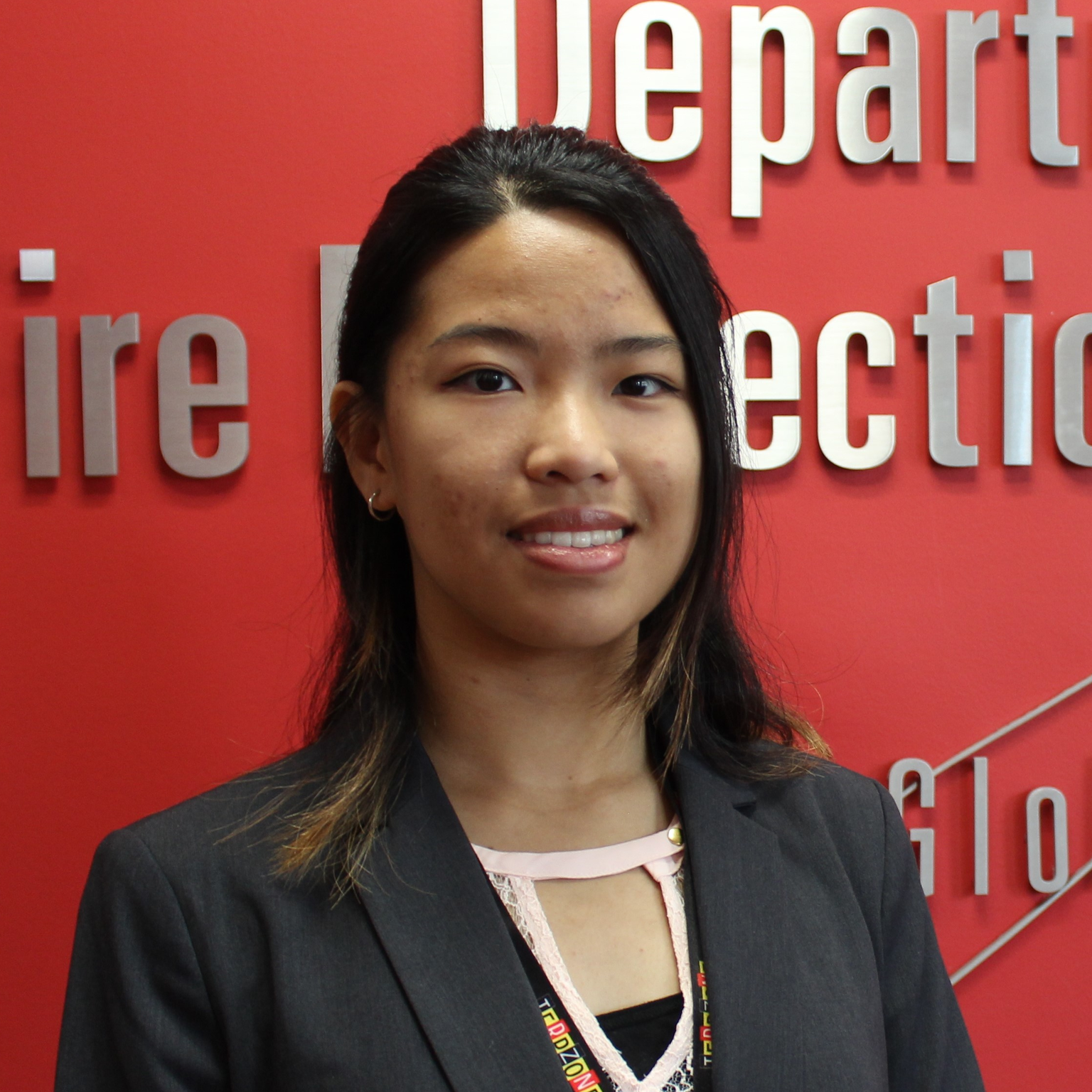 Genevieve Tan Headshot