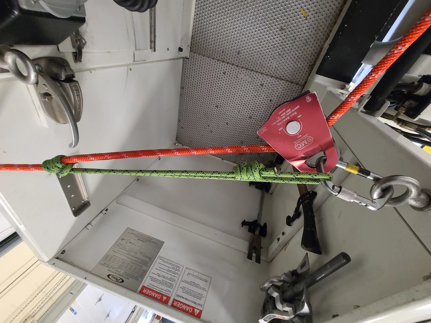 Flag Device Proper Display of a Flag from an Aerial Device | Firehouse