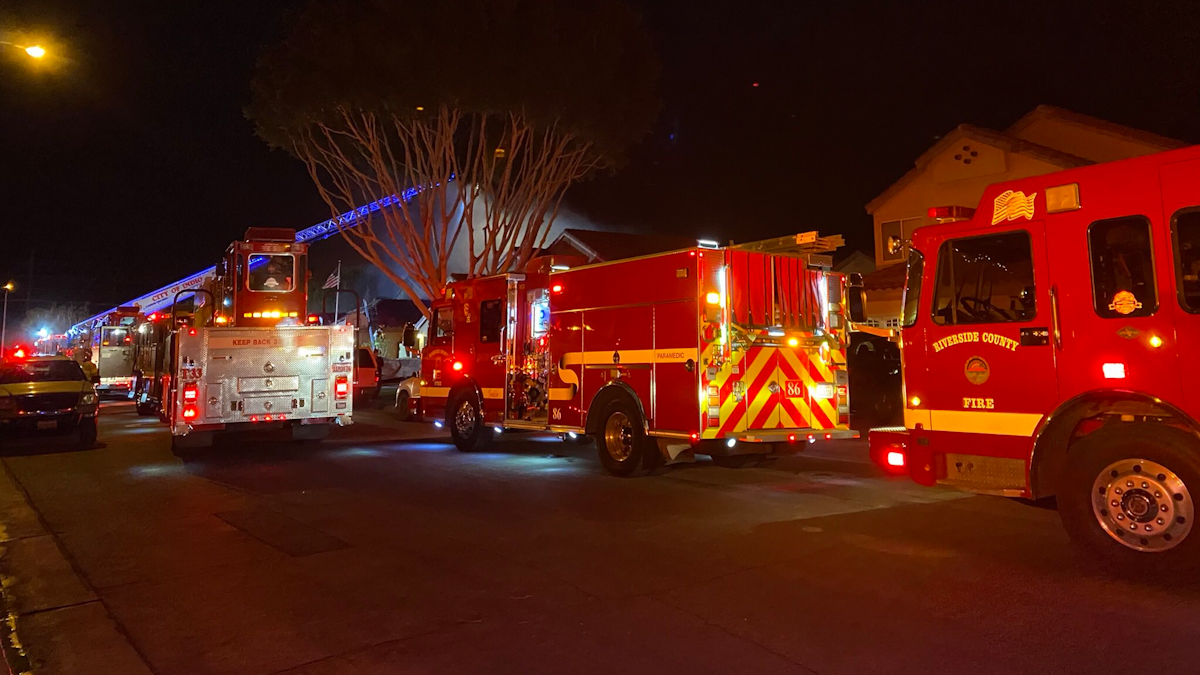 Five Cal Fire Firefighters Injured In Residential Fire Firehouse los angeles county fire department shift calendar 2021
