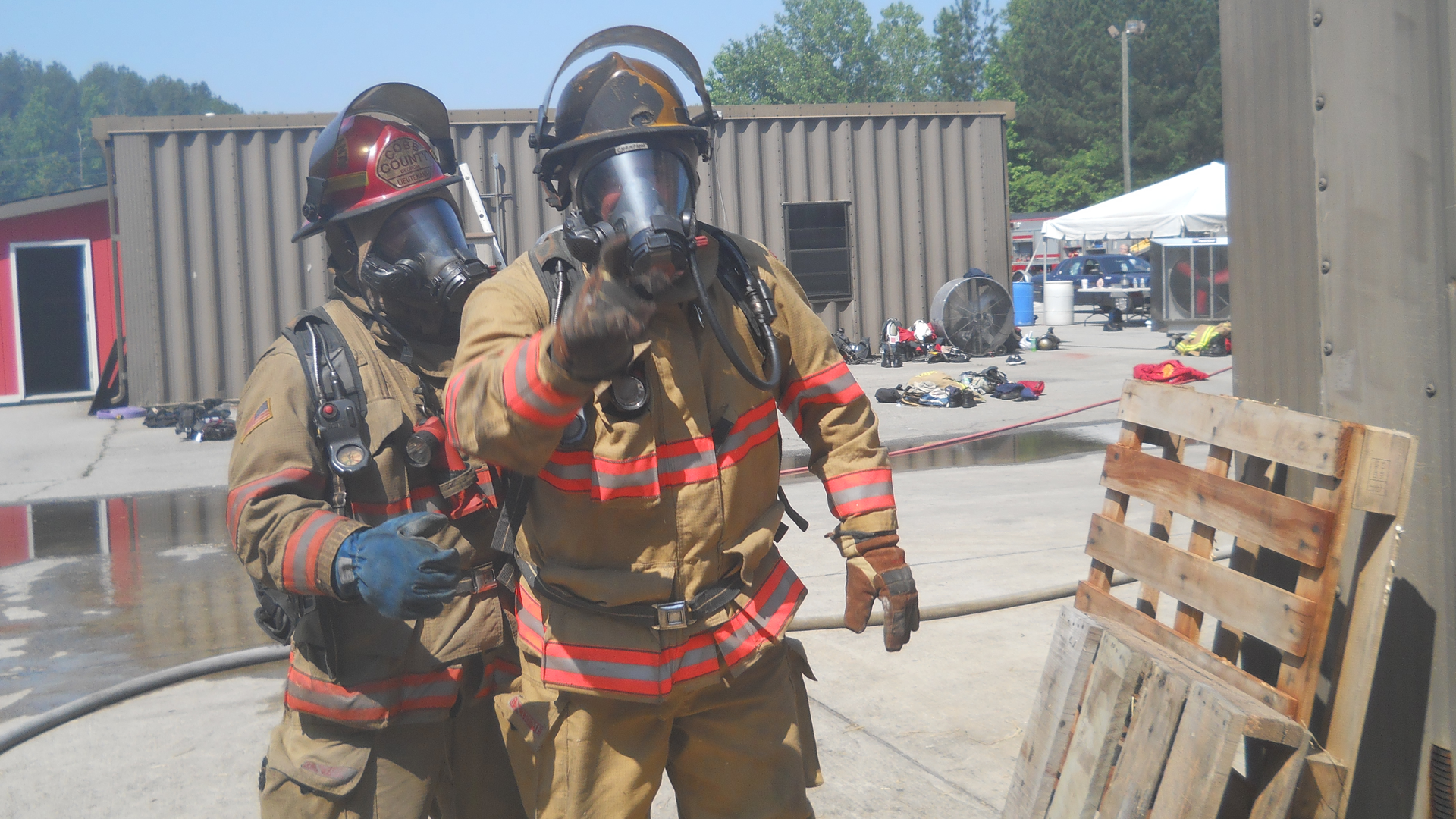 Although a well-timed story to illustrate a point to mentees is useful in a class, the best story is one that the students experience, whether in training or in the field.