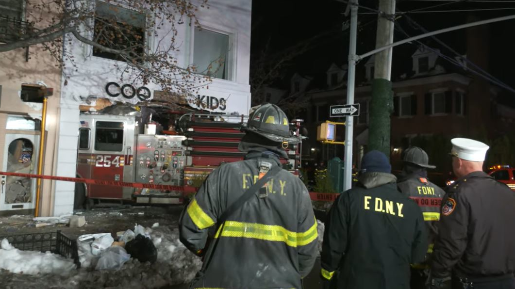 Fdnycrash 5fe0b368436f5