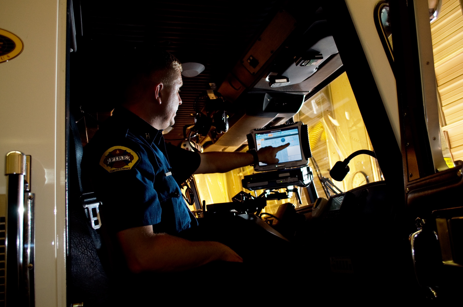 Although a mobile data terminal is excellent for saving bandwidth and transmitting sensitive or detailed information, the technology has weaknesses, too.