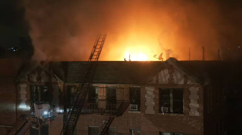 Fdny 4 Alarm Apartment Fire (nyc)