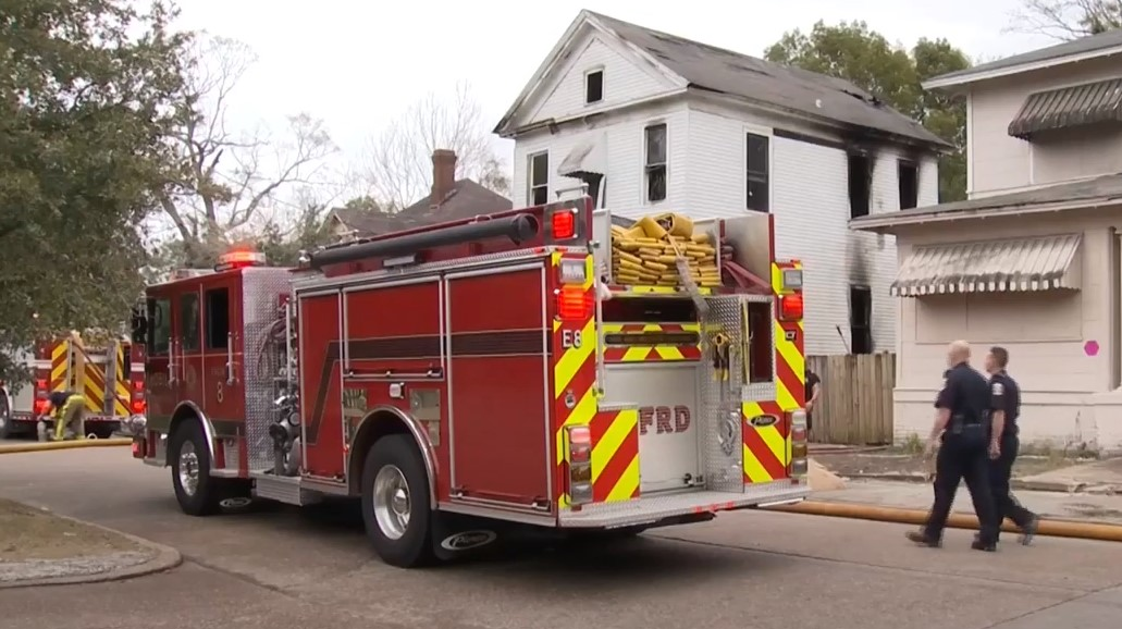 Mobile Vacant House Fire (al)