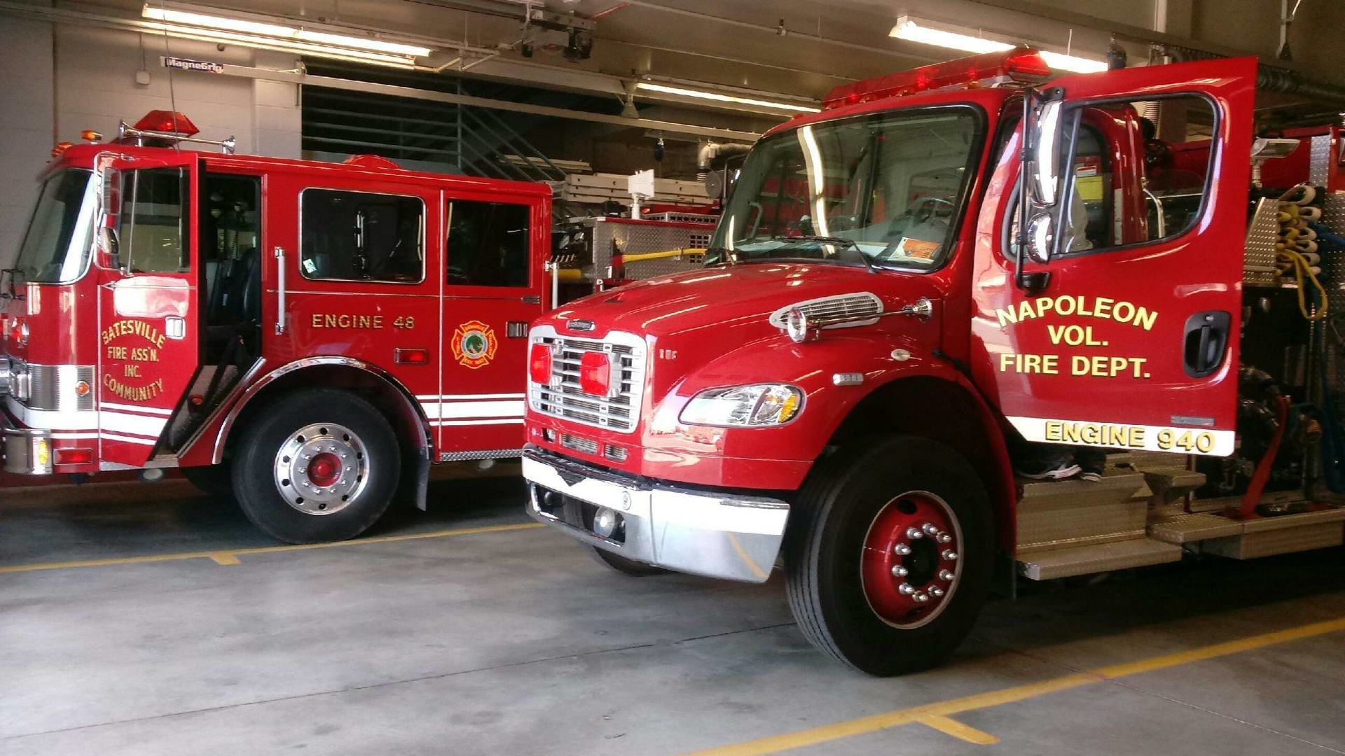 IN Firefighter Injured in Apparatus Rollover Crash on Way to Call