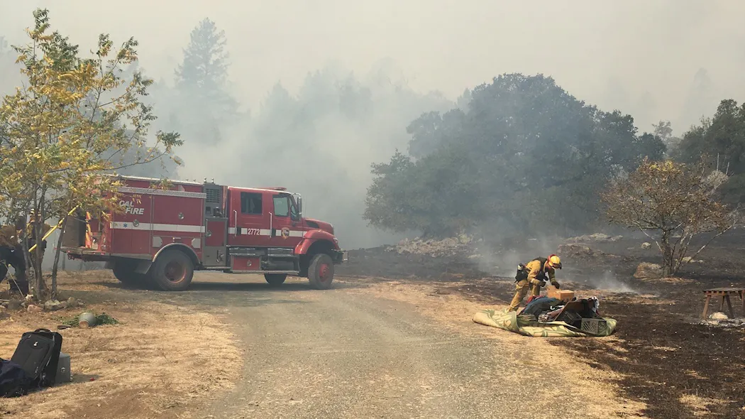 Structure Defense Guide Fighting Fire within the Wildland Urban Interface | Firehouse