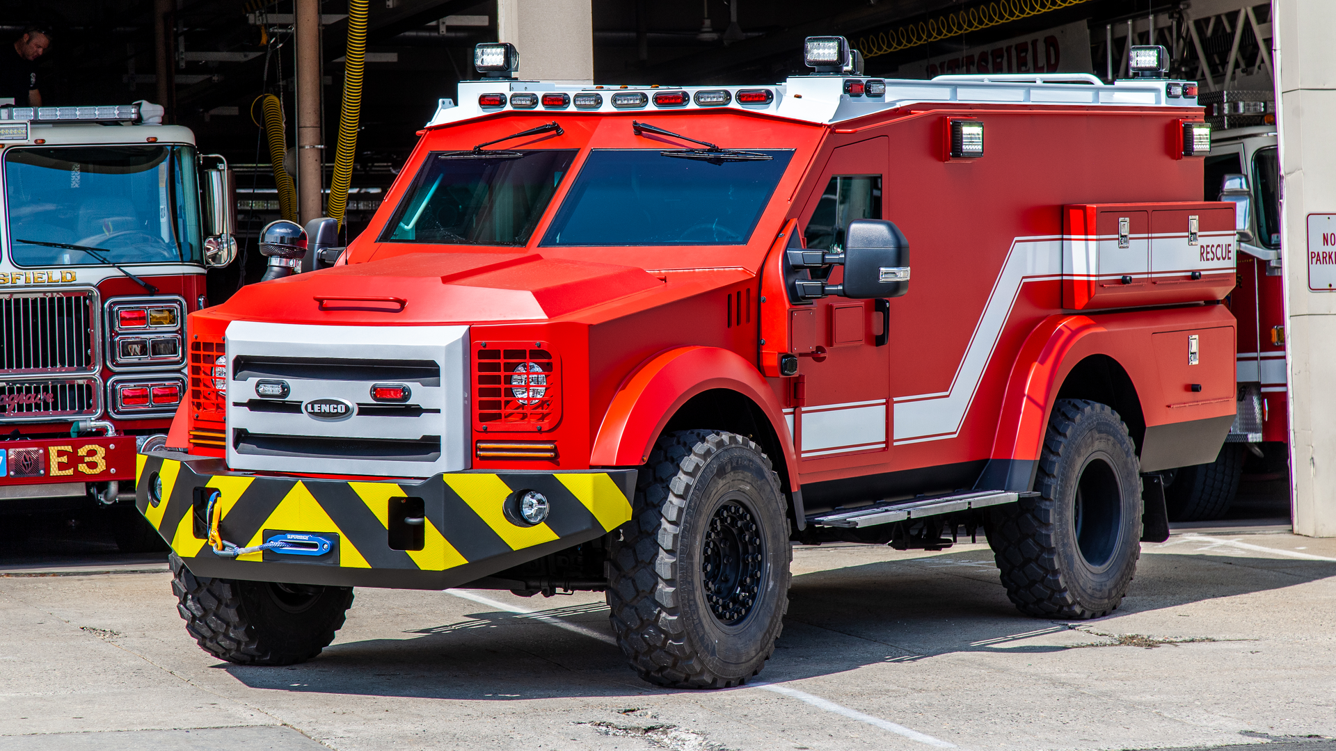 Lenco 40 Fire Ems (1)