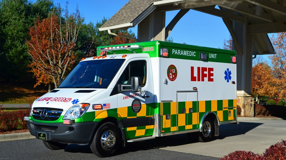 Life Ems Ambulance Grand Rapids Mi 608c21b91a4ff