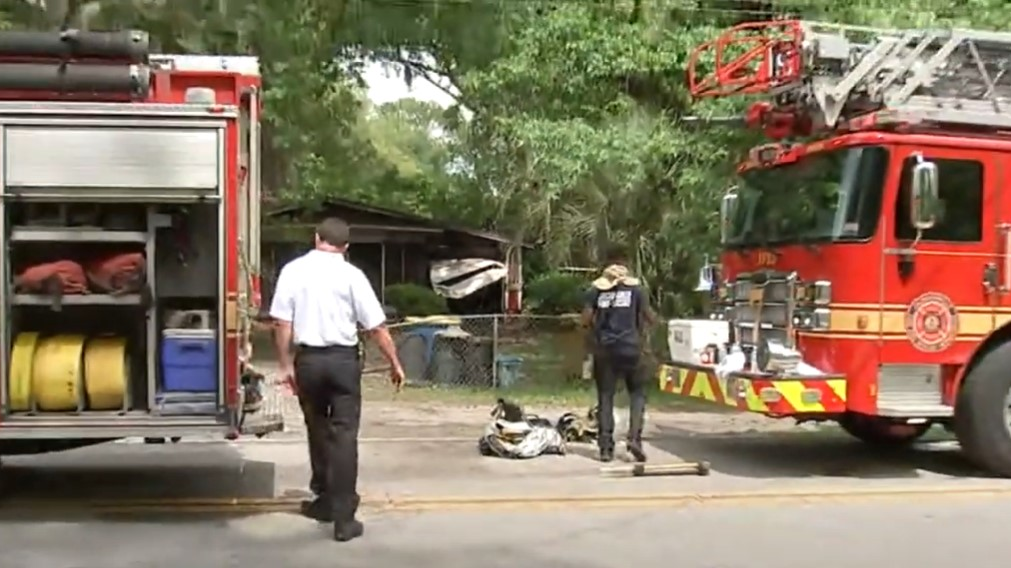 FL Firefighter Burned During Rescue Attempt at House Fire Firehouse