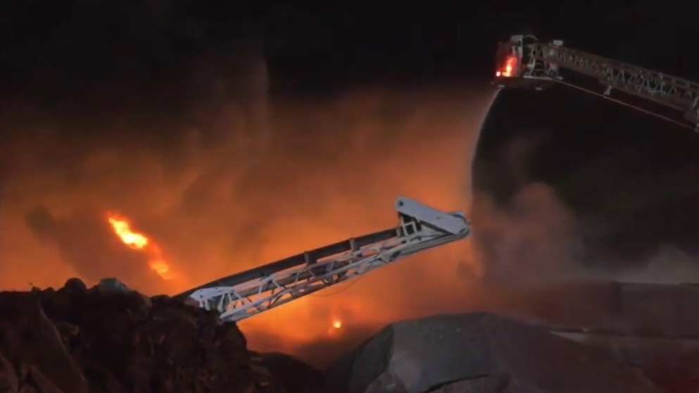 Long Island 10 Alarm Waste F Ire (ny)