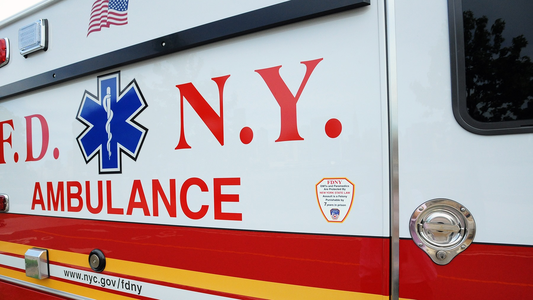 Fdny Ambulance Nyc 60b642be98eb2