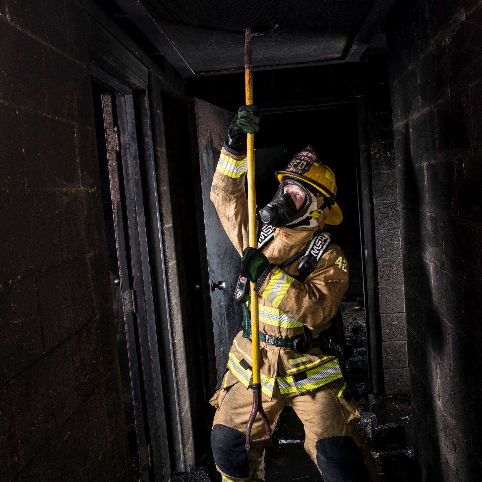 Globe Shot4 121318 1137 60b92aaf18793