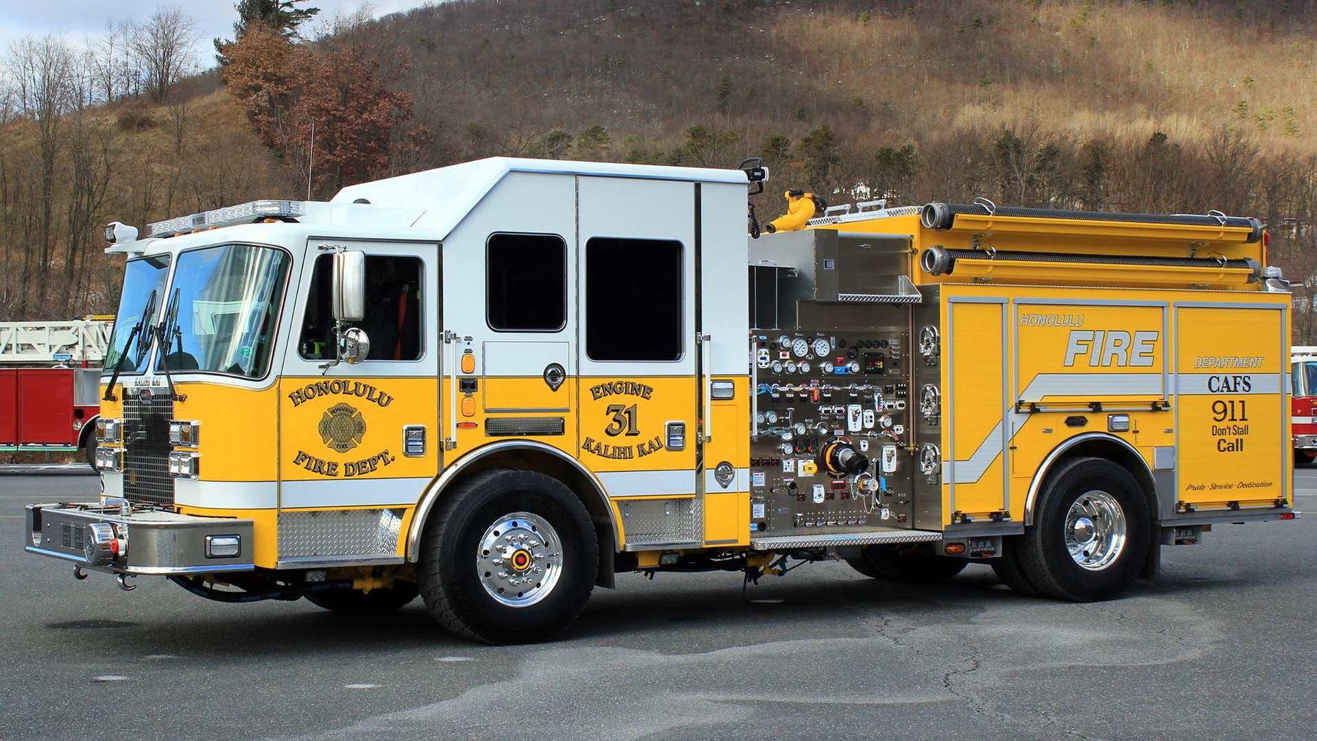 Man Steals HI Apparatus, Drives to Convenience Store Firehouse