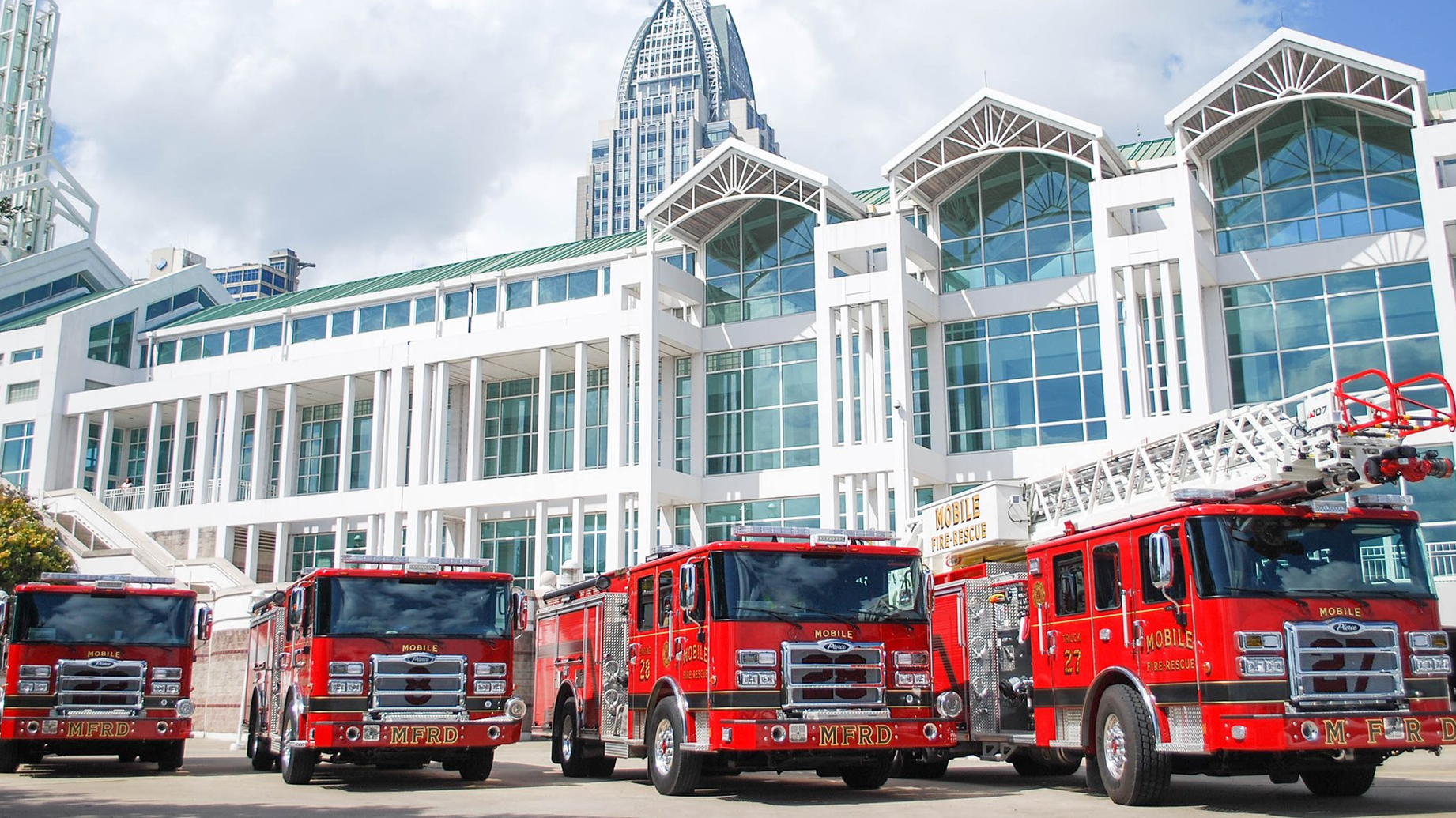 FFs Using Rescue Apparatus for Patients in AL Ambulance Crisis Firehouse