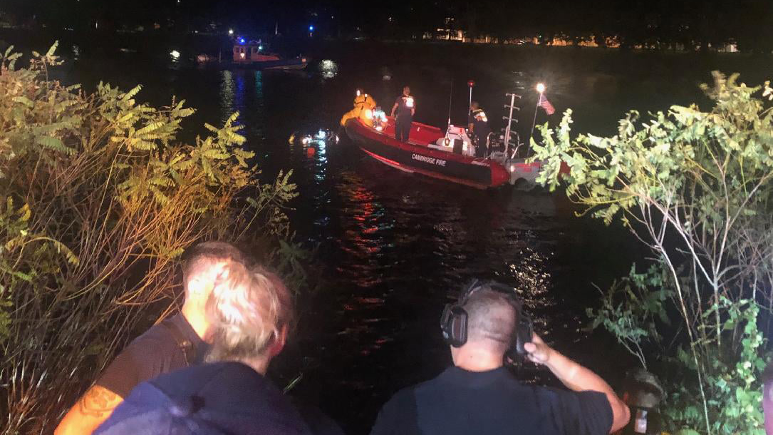 Charles4 615310ecbcde5