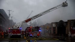20211005 Amx Us News Two Portland Firefighters Hurt Threealarm 2 Po