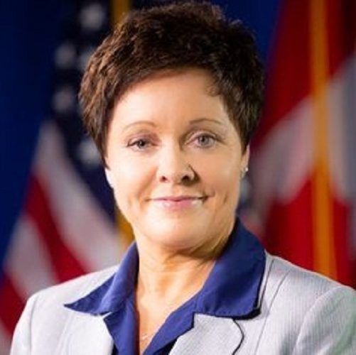 Mooremerrill 617999023bcc6 6193be5ea743c