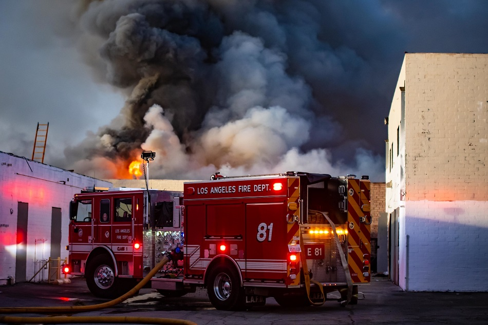 Heavy fire conditions during a commercial fire in Los Angeles on Dec. 13.
