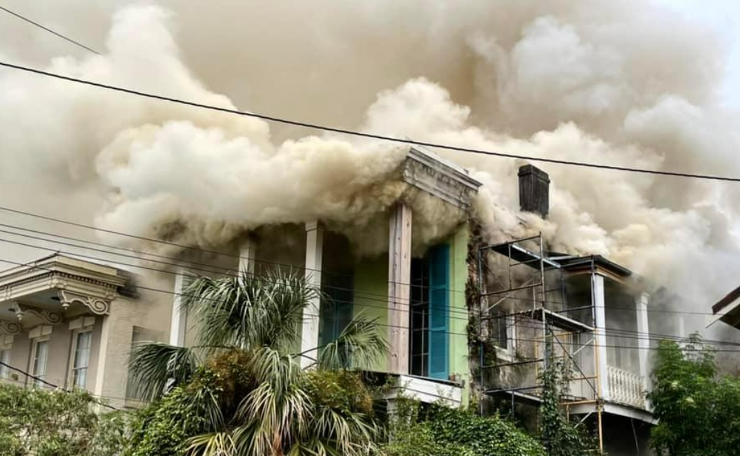 Two Rescued at LA House Fire Firehouse