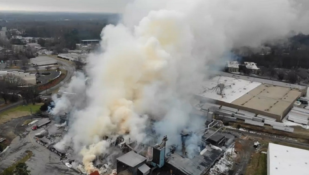 Firefighters Allowed Back at WinstonSalem NC Fertilizer Plant Fire