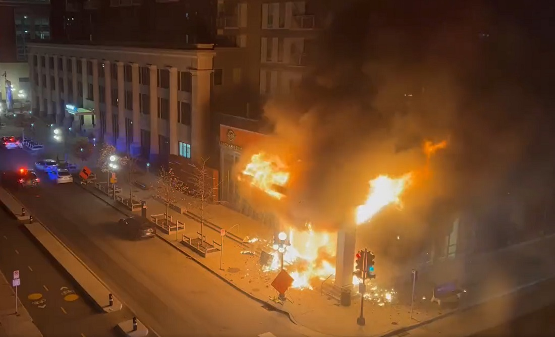 An overnight fire forced a downtown Saint Paul grocery store to temporarily close it's doors.