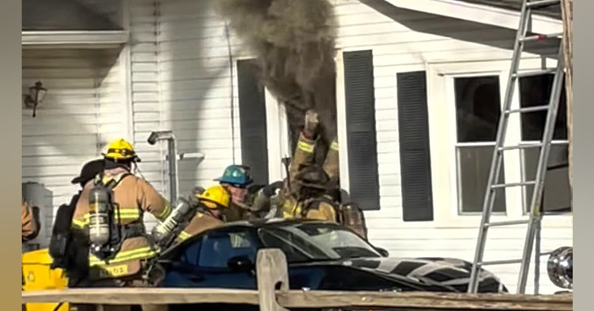 Watch: MD FF Bails Out Prior to Flashover