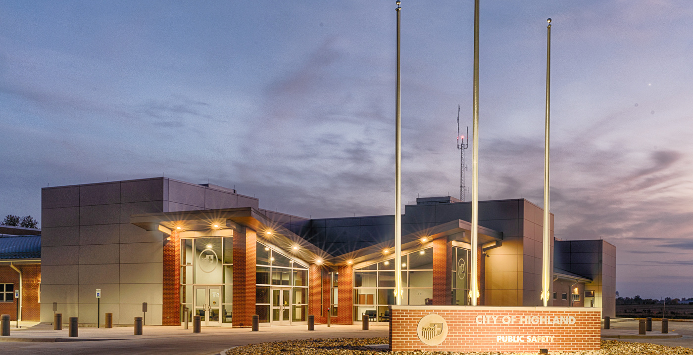 The 31,000-square-foot, state-of-the-art facility houses the city&rsquo;s police, fire and emergency medical services departments under one roof.